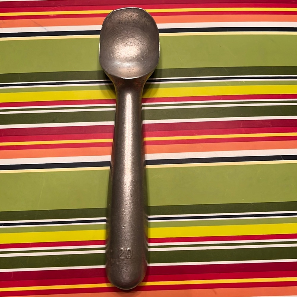 RARE Vintage Nuroll aluminum 7-1/8” ice cream scoop Toledo, Ohio patent 1937